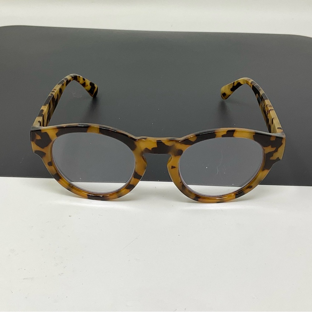 Ryan simkhai readers +1.50 tortoise scratches